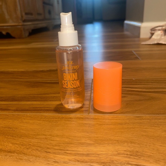 Sol de Janeiro Bikini Season Fragrance Mist with Orange Cap - Picture 1 of 6